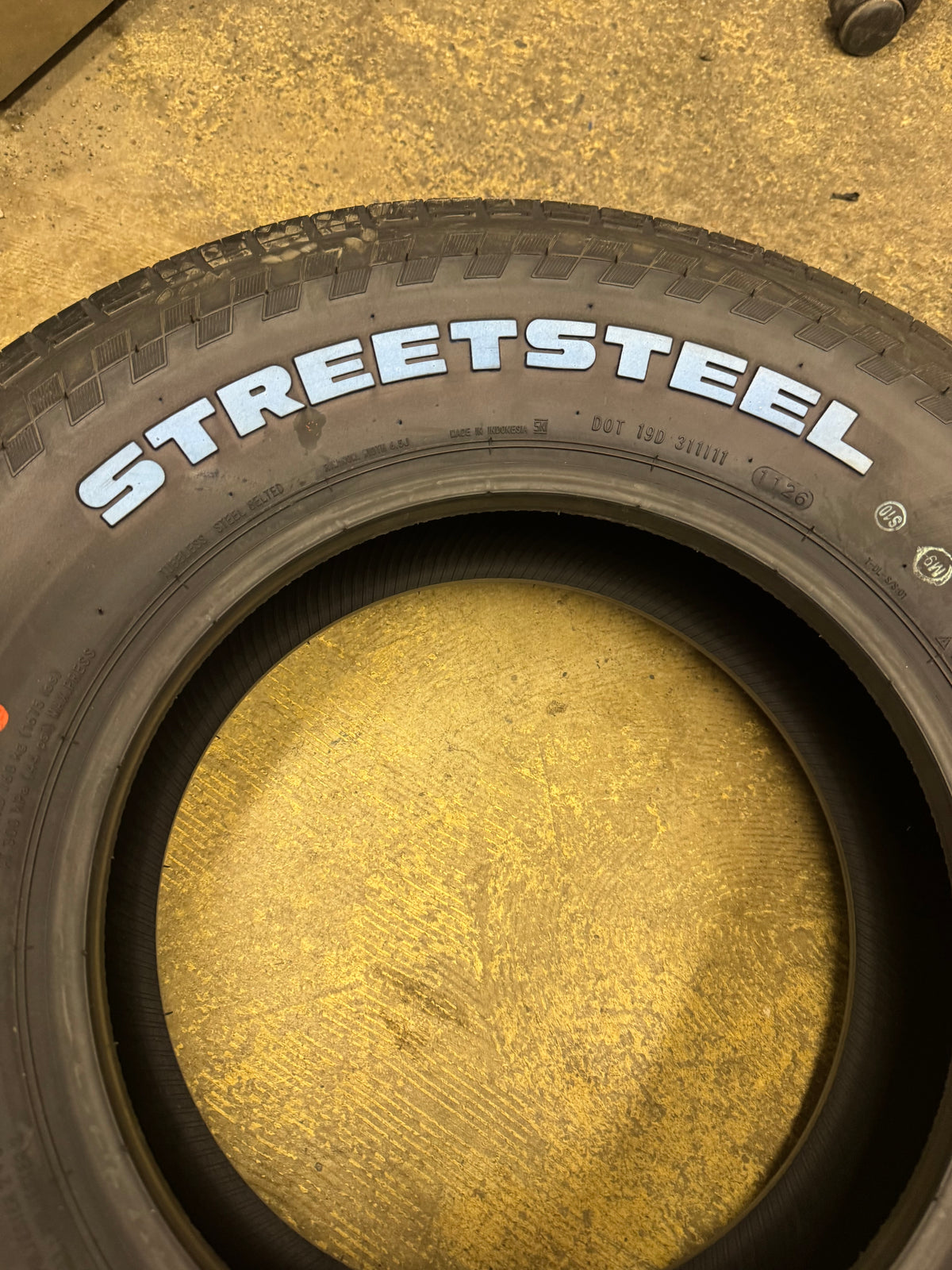 MILESTAR STREETSTEEL RWL P 225 70 14 98T ALL SEASON TIRE 24247001