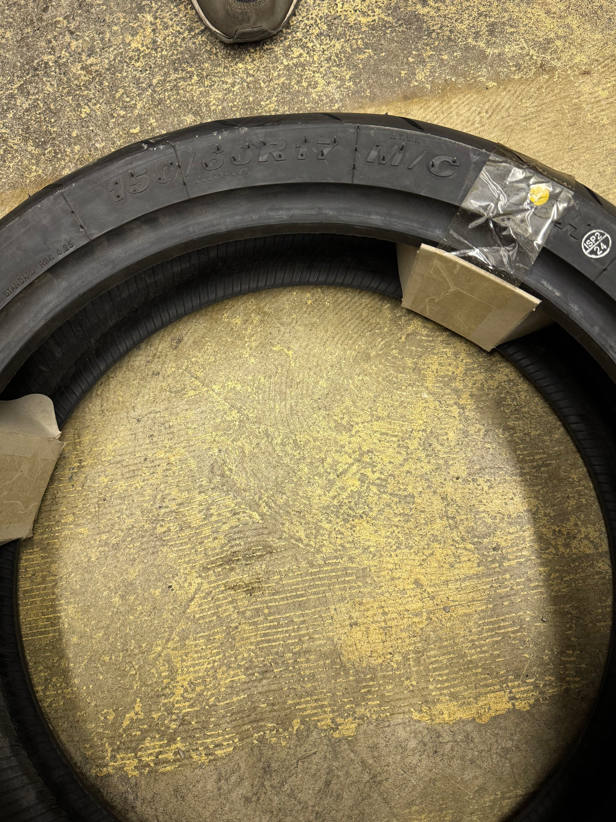 KENDA KM1 SPORT TOURING BSW 150 60 17 66H REAR MOTORCYCLE TIRE KDA0400105