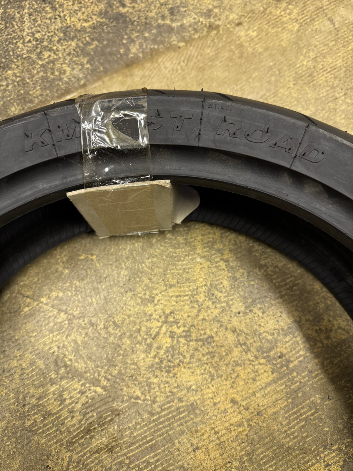 KENDA KM1 SPORT TOURING BSW 150 60 17 66H REAR MOTORCYCLE TIRE KDA0400105