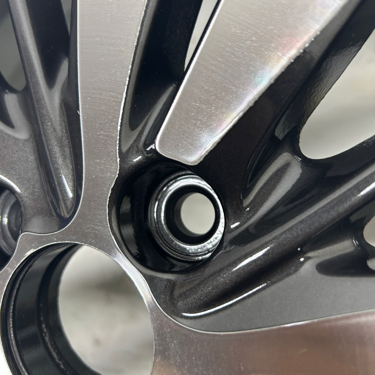 HONDA BLACKBURN HONDA 16 INCH 15 SPOKE ALLOY WHEEL  W64073MB
