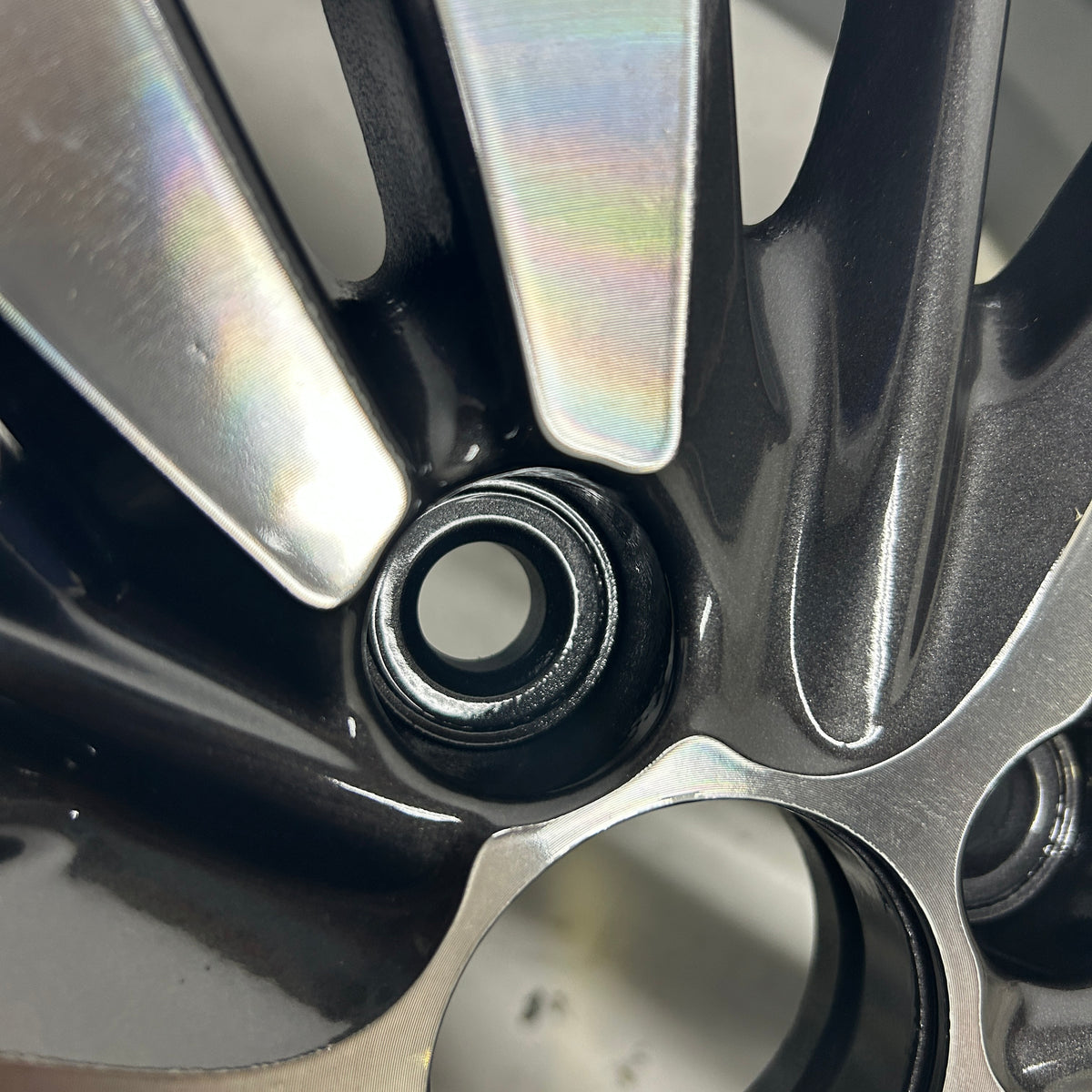 HONDA BLACKBURN HONDA 16 INCH 15 SPOKE ALLOY WHEEL  W64073MB