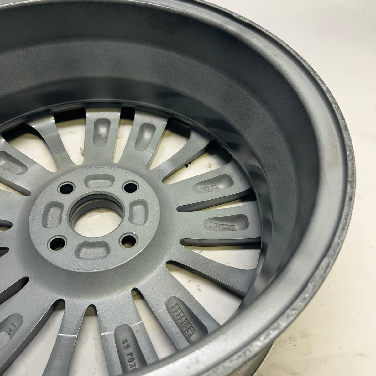 HONDA BLACKBURN HONDA 16 INCH 15 SPOKE ALLOY WHEEL  W64073MB