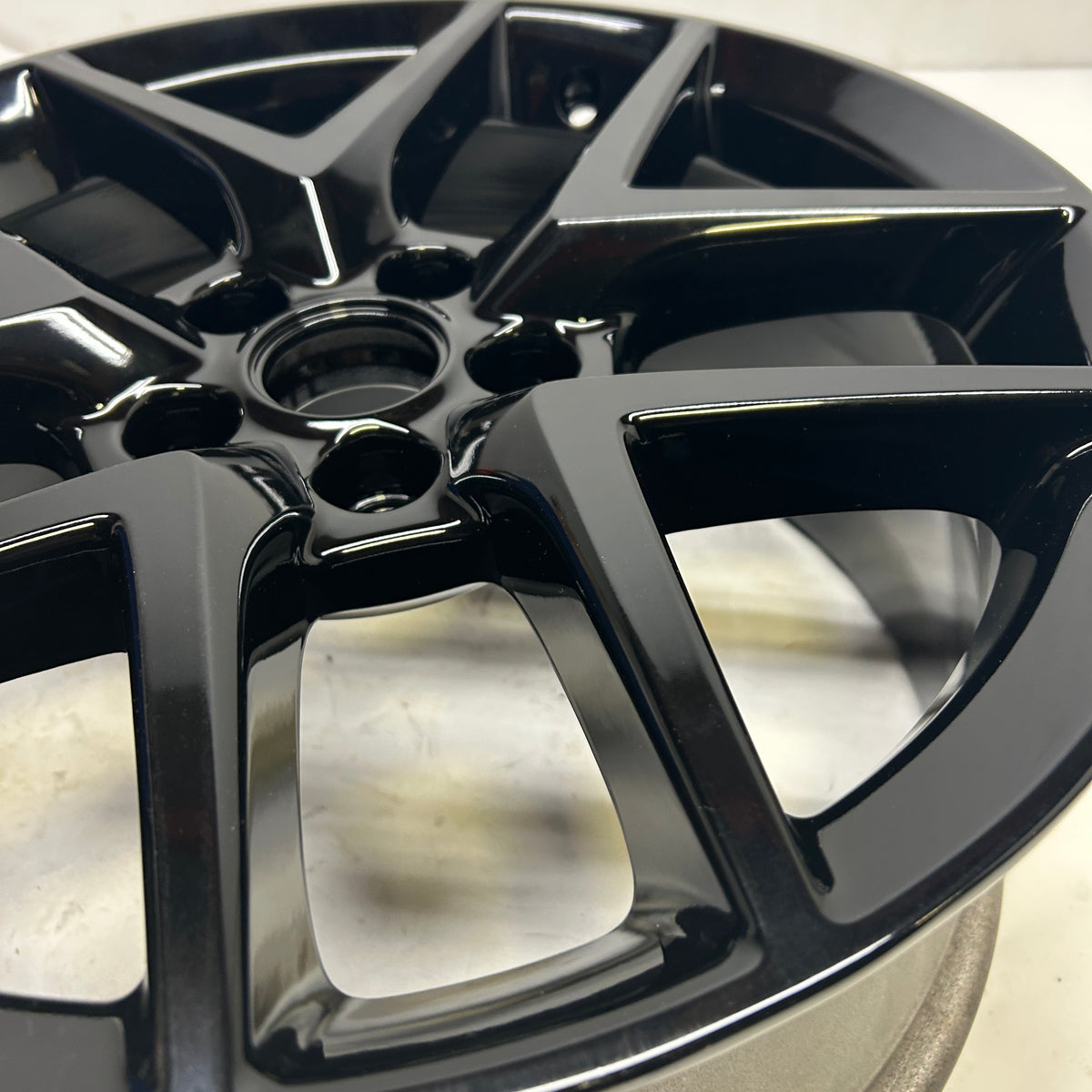 HONDA CIVIC SPORT 18X8" ET +50, 5X114.3 BLACK GLOSS WHEEL HOLLANDER 10393