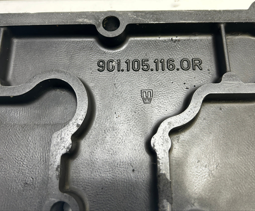 PORSCHE 911 LOWER VALVE COVER PAIR MAGNESIUM ROCKER COVERS  901105116OR