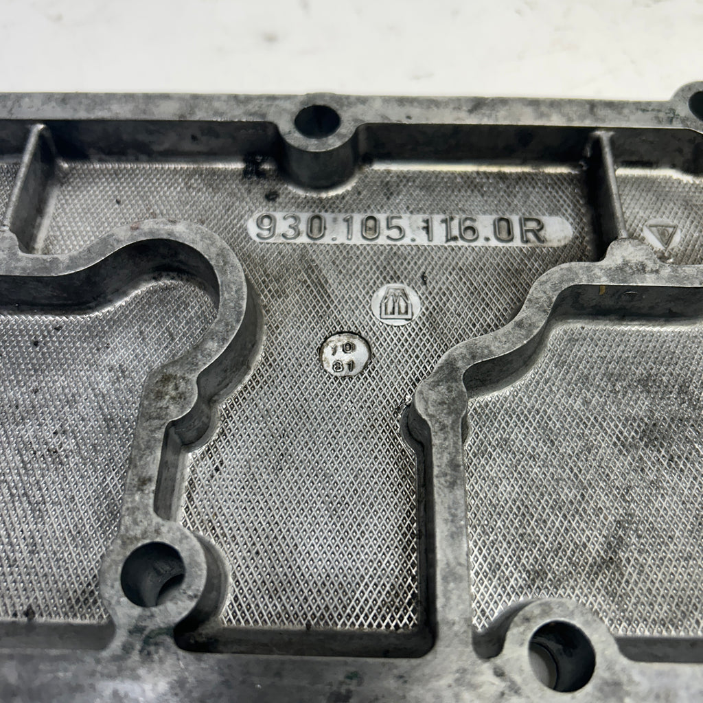PORSCHE VALVE COVER EXHAUST PAIR  9301051160R