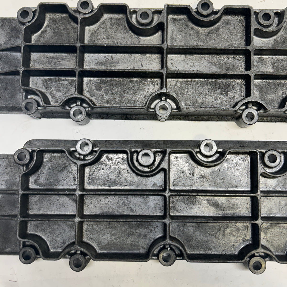 PORSCHE VALVE COVER EXHAUST PAIR  9301051160R