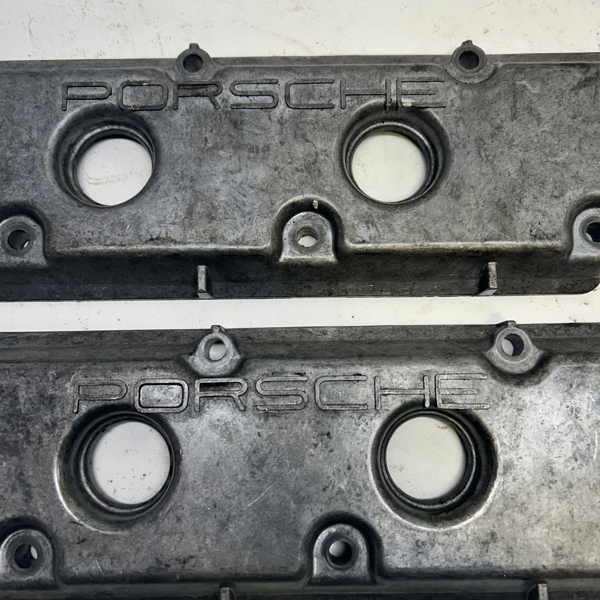 PORSCHE 911 MAGNESIUM STRAIGHT UPPER VALVE COVERS PAIR  9011051150R