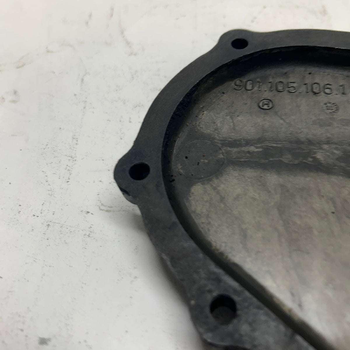 PORSCHE 911 TIMING CHAIN HOUSING COVER RIGHT  9011051061R