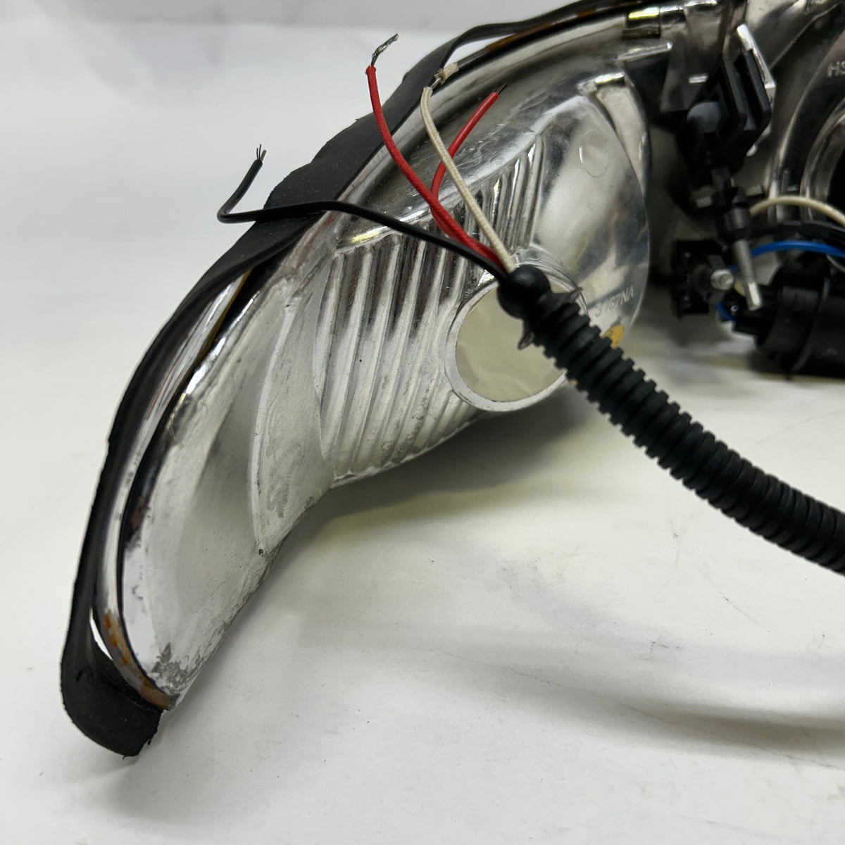 ANZOUSA FORD MUSTANG '94-'98 PROJECTOR HEADLIGHTS WITH HALO CHROME PAIR  121039