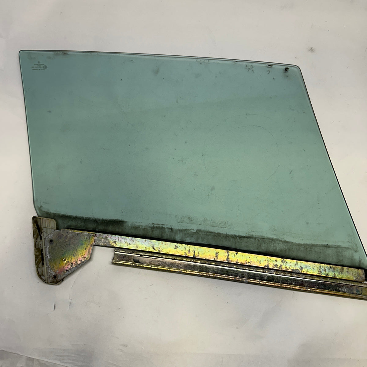 PORSCHE 911 993 '95-'98 CONVERTIBLE MODELS DOOR WINDOW GLASS LEFT   99354201100