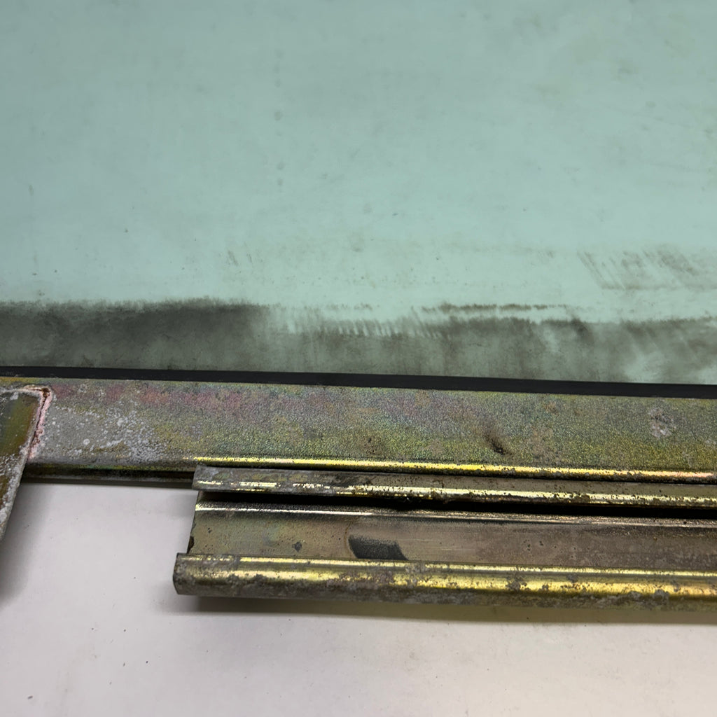 PORSCHE 911 993 '95-'98 CONVERTIBLE MODELS DOOR WINDOW GLASS LEFT   99354201100