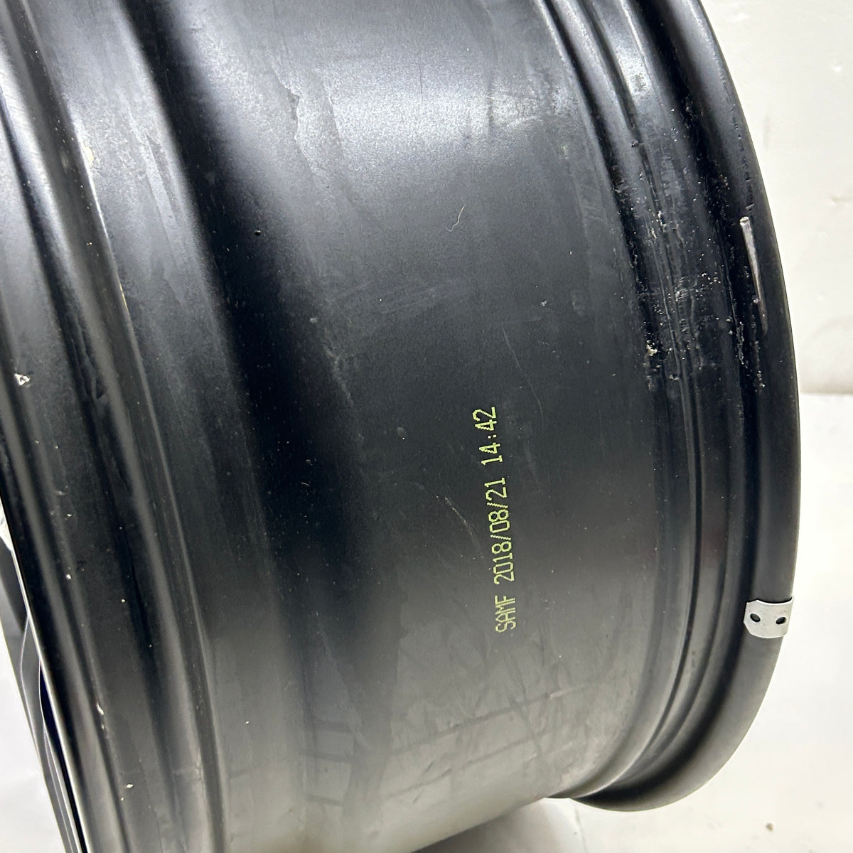 BMW  10 Y SPOKE 19X8 5X112 ET +30 BLACK WHEEL, SCRATCHES & SCUFFS  36116885455
