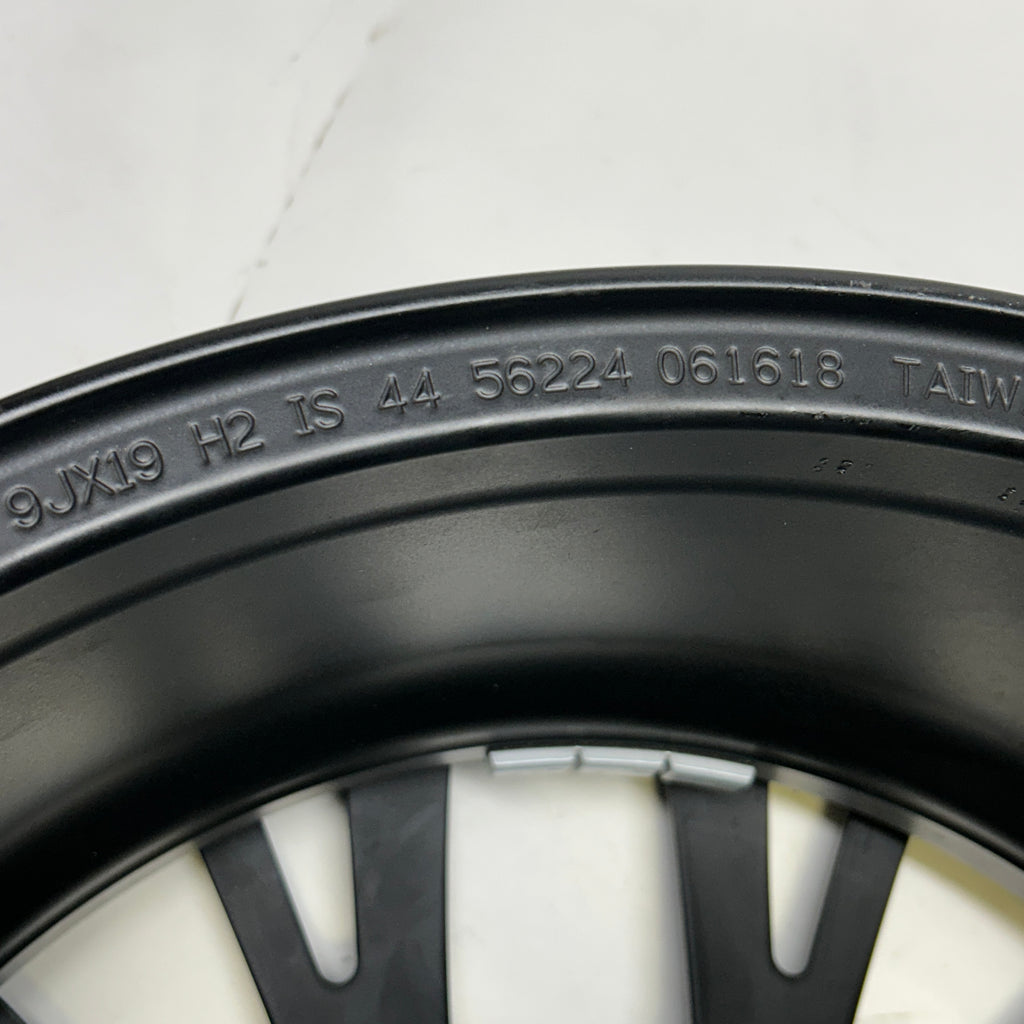 BMW  10 Y SPOKE 19X8 5X112 ET +30 BLACK WHEEL, SCRATCHES & SCUFFS  36116885455