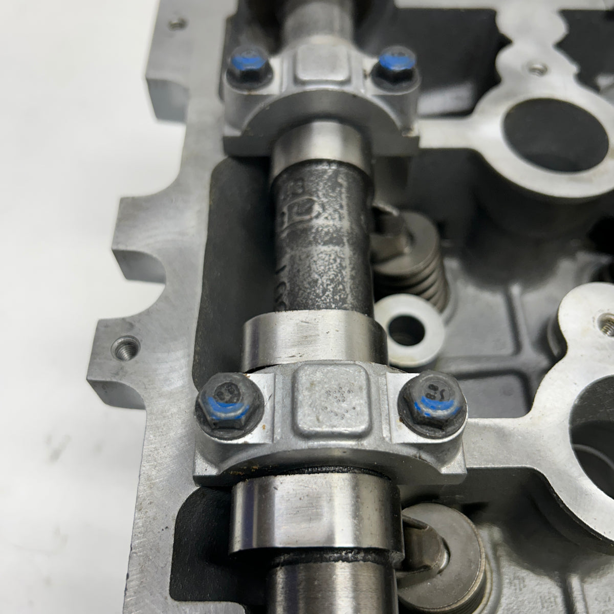 GM CHVEROLET GMC BUICK 2.4 CYLINDER HEAD ASSEMBLY 12-17  12608279