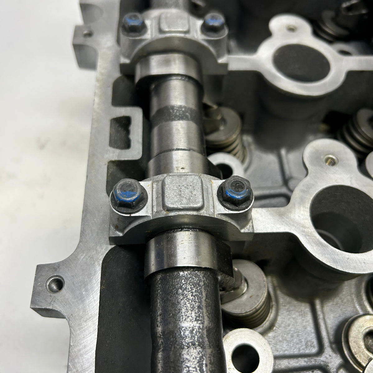 GM CHVEROLET GMC BUICK 2.4 CYLINDER HEAD ASSEMBLY 12-17  12608279