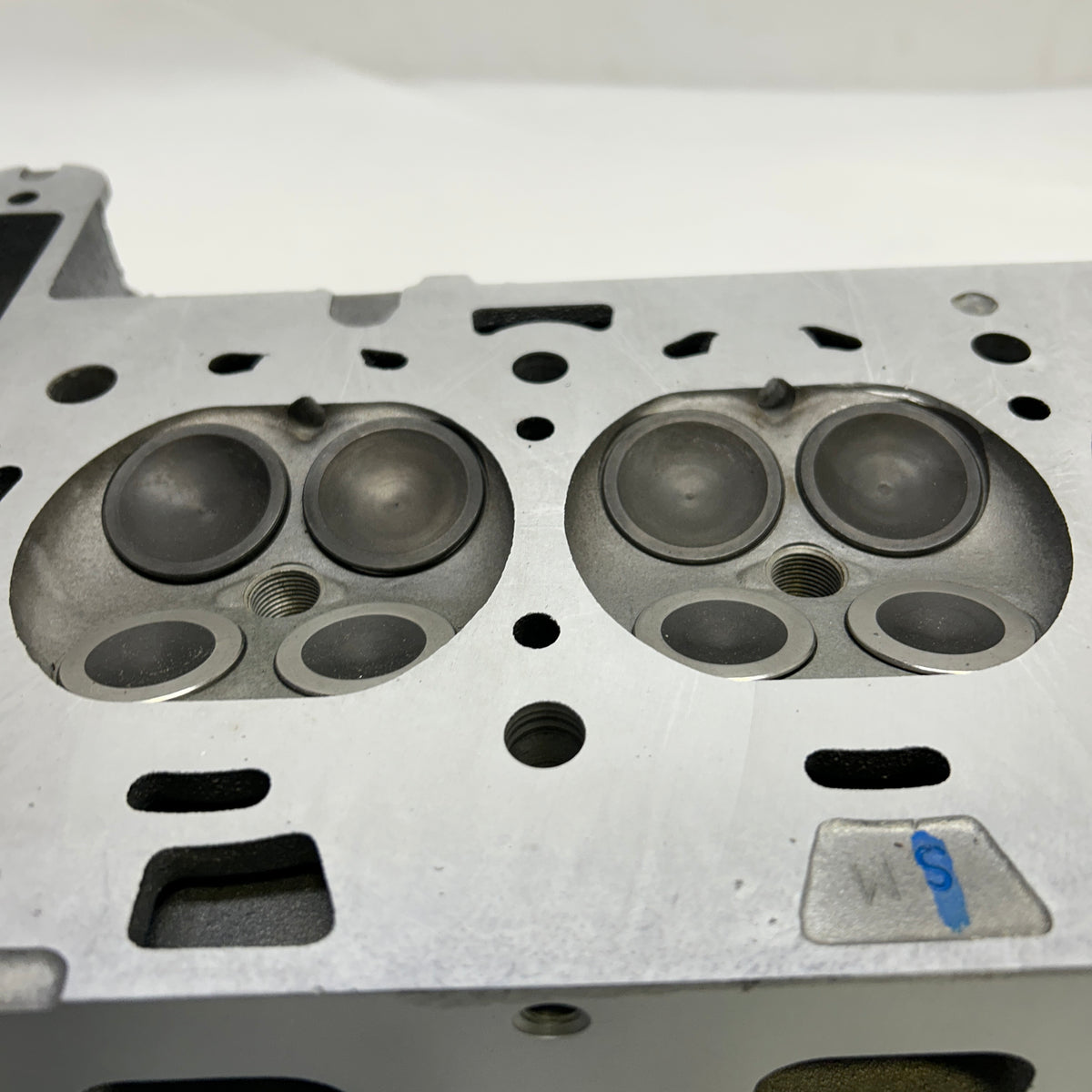 GM CHVEROLET GMC BUICK 2.4 CYLINDER HEAD ASSEMBLY 12-17  12608279