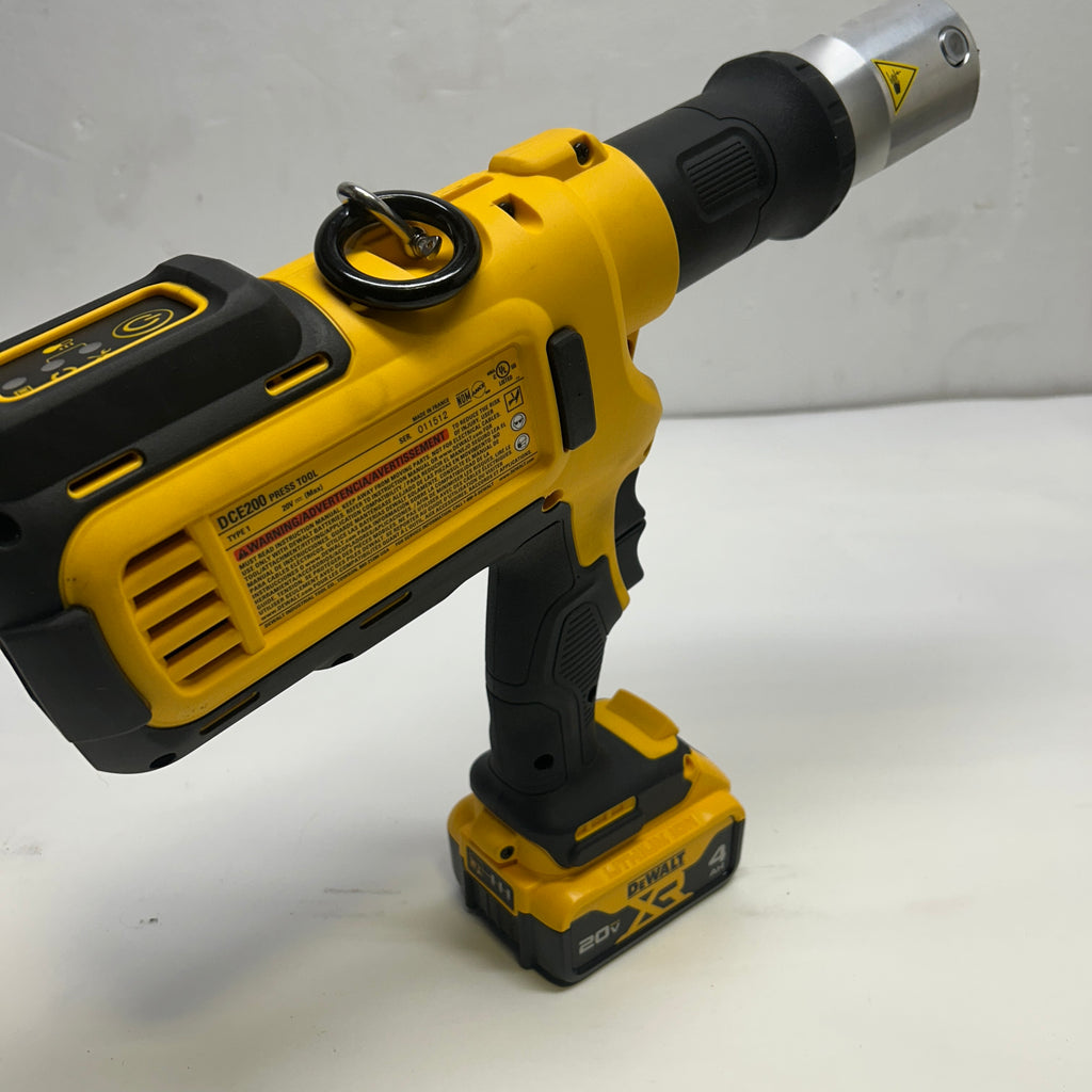 DEWALT CORDLESS PRESS TOOL KIT FOR 1/2"-2" PIPE PISTOL GRIP  DCE200M2K