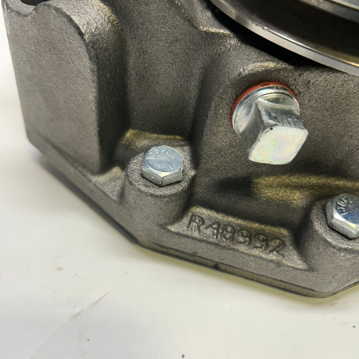 JOHN DEERE WATER PUMP SERIES 300 DIESEL  RE48161