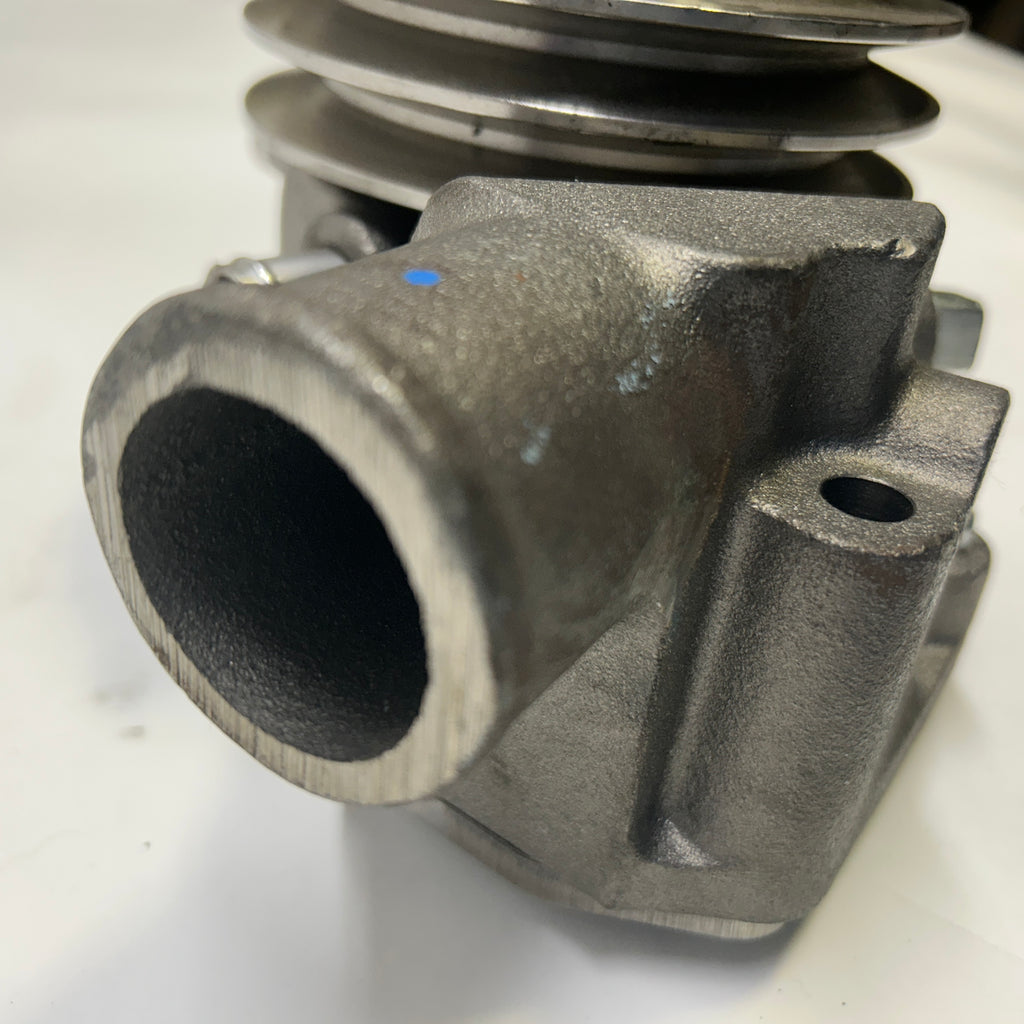 JOHN DEERE WATER PUMP SERIES 300 DIESEL  RE48161