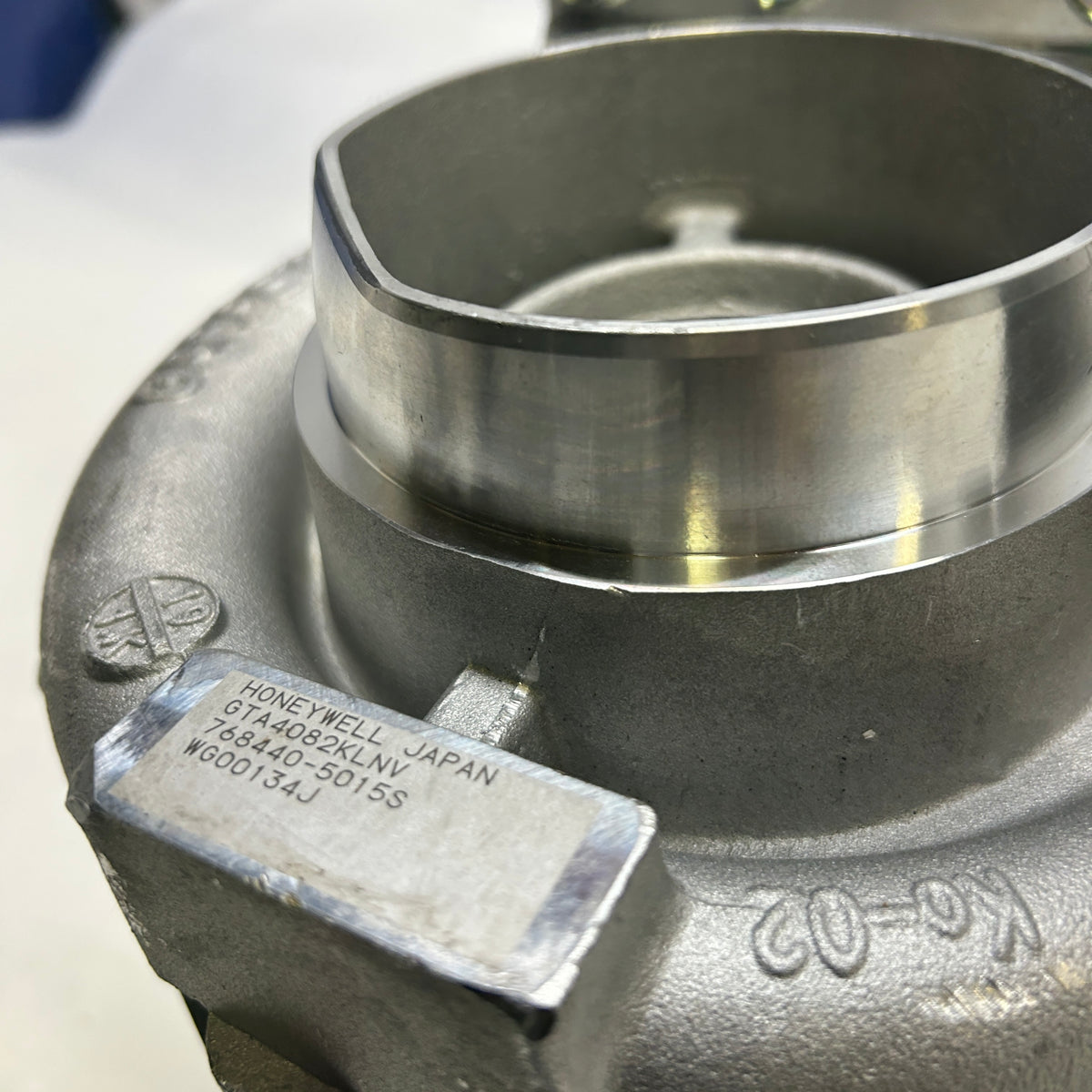 GARRETT TURBOCHARGER GTA4082 SOME DENTS AND SCRATCHES  7684405015
