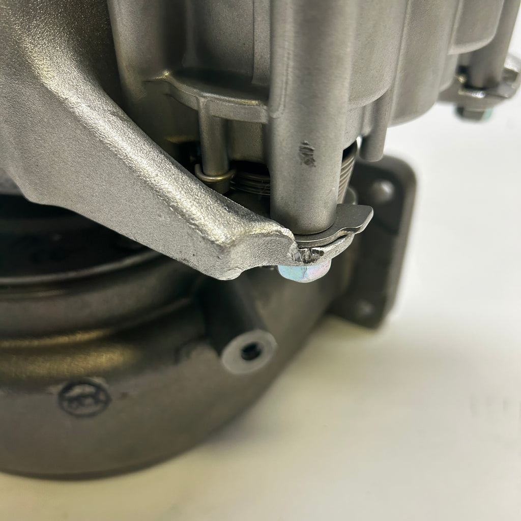 GARRETT TURBOCHARGER GTA4082 SOME DENTS AND SCRATCHES  7684405015