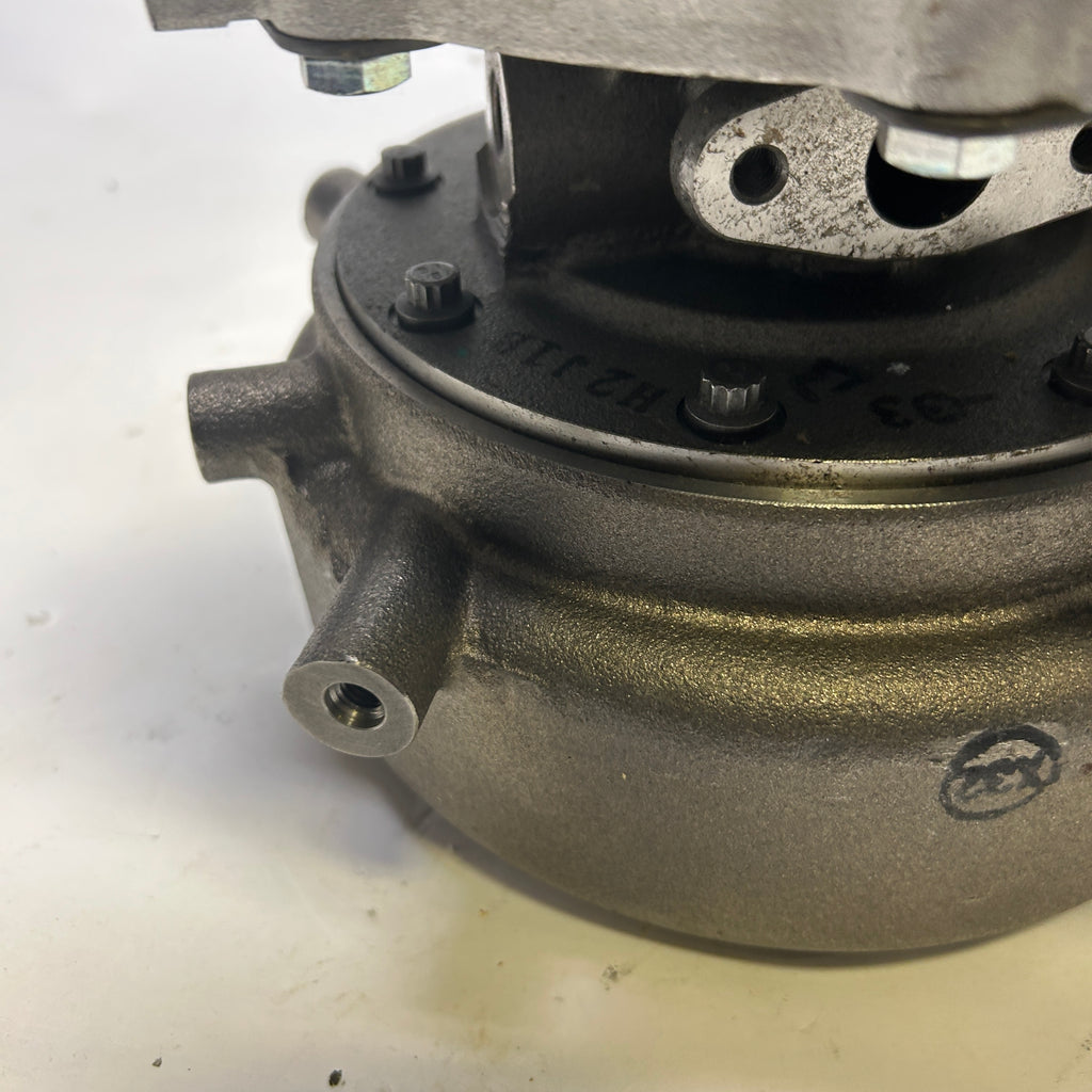 GARRETT TURBOCHARGER GTA4082 SOME DENTS AND SCRATCHES  7684405015