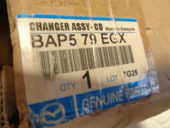 NEW MAZDA BAP5-79-EGX IN DASH CD/MP3 CHANGER 6 DISC R6