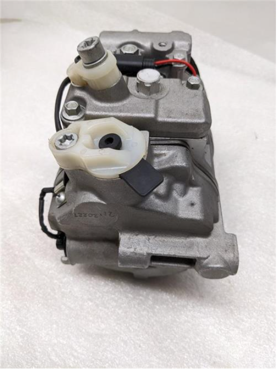 NEW MERCEDES-BENZ 0022306211 AC COMPRESSOR S550 MISSING PRONG R2-2