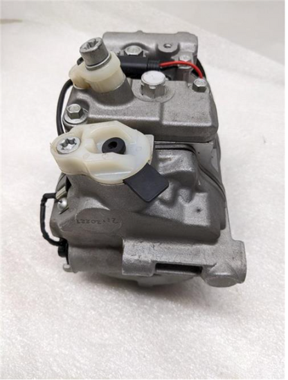 NEW MERCEDES-BENZ 0022306211 AC COMPRESSOR S550 MISSING PRONG R2-2