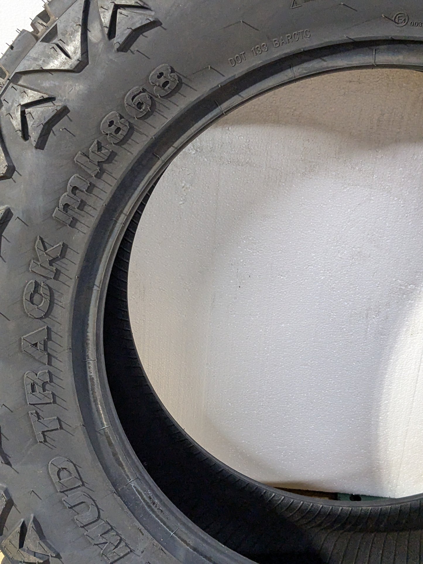 MILEKING MUD TRACK MK868 LT 275 65 20 126/123A MUD TERRAIN TIRE 30017168