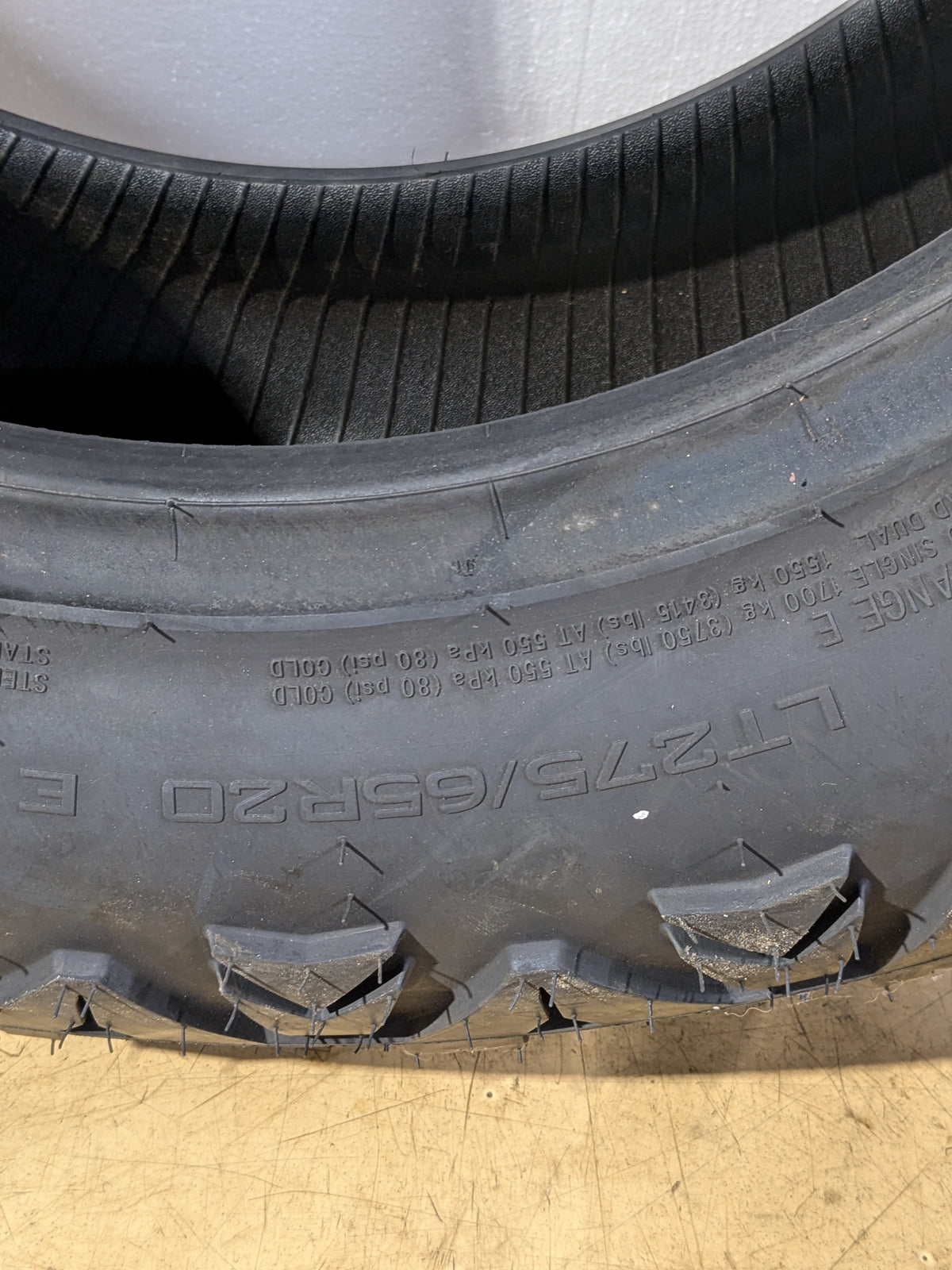 MILEKING MUD TRACK MK868 LT 275 65 20 126/123A MUD TERRAIN TIRE 30017168