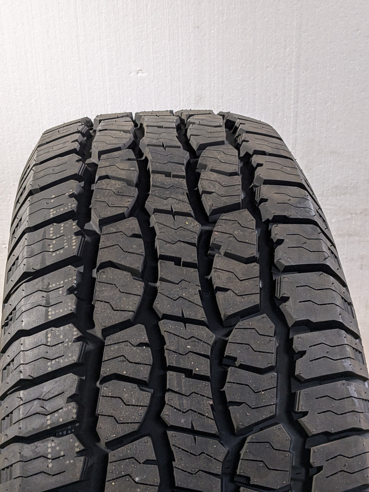 PRINX HICOUNTRY A/T RWL LT 285 70 17 121/118S LRE 10 PLY ALL TERRAIN TIRE 9285250405