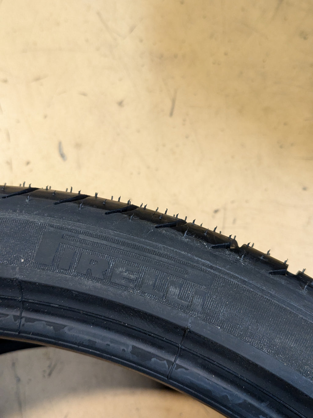 2 NEW OLD STOCK PIRELLI P ZERO P 325 25 20 101Y XL PERFORMANCE TIRES 2311400