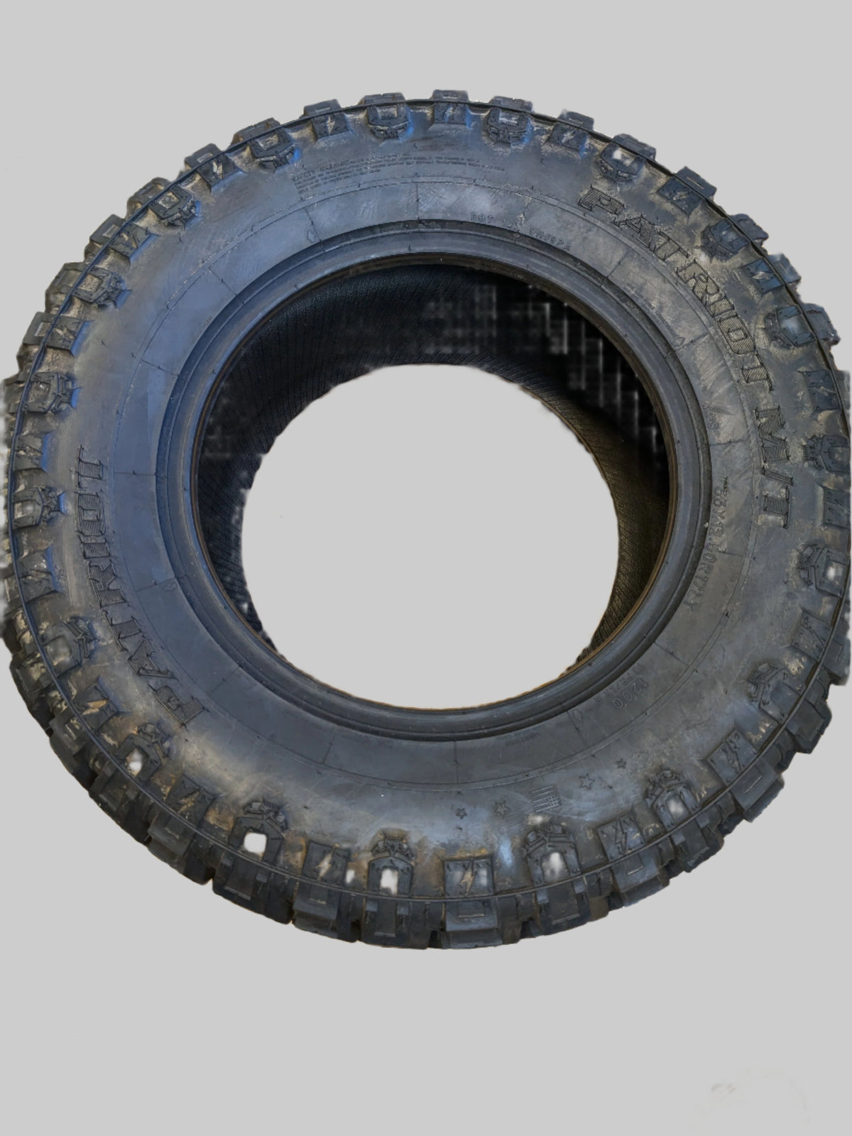NOS PATRIOT M/T LT 33 12.5 17 120Q LRE 10 PLY MUD TERRAIN TIRE RFD0004