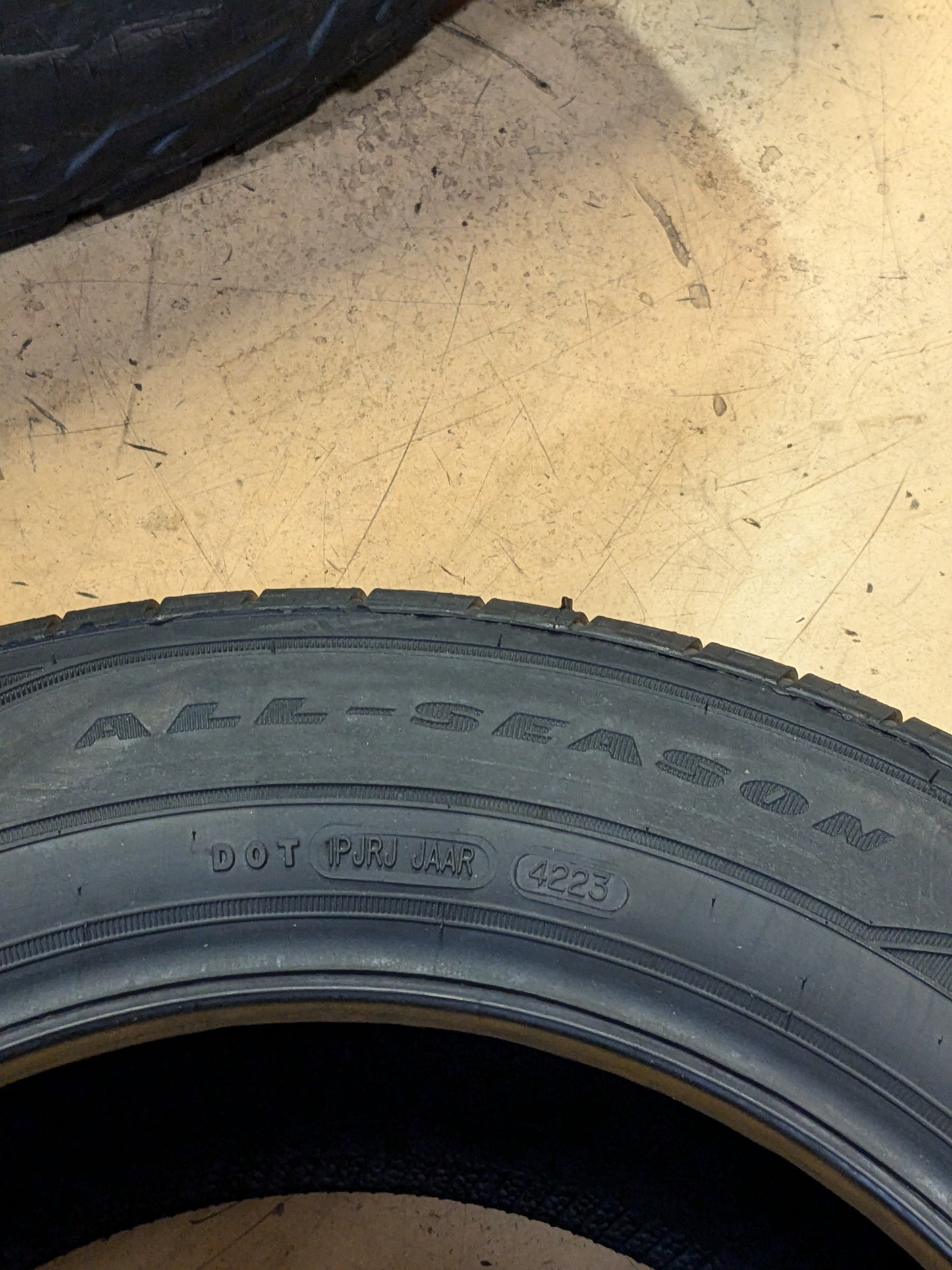 GOODYEAR ASSURANCE ALL SEASON P 235 60 17 102T SL ALL SEASON TIRE 407323374