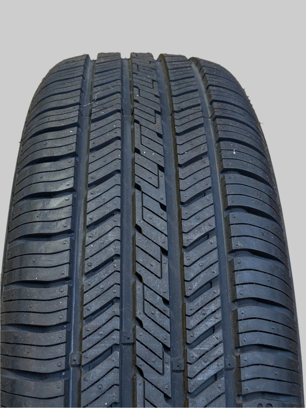 HANKOOK KINERGY ST P 195 70 14 91T SL ALL SEASON TIRE 1021908
