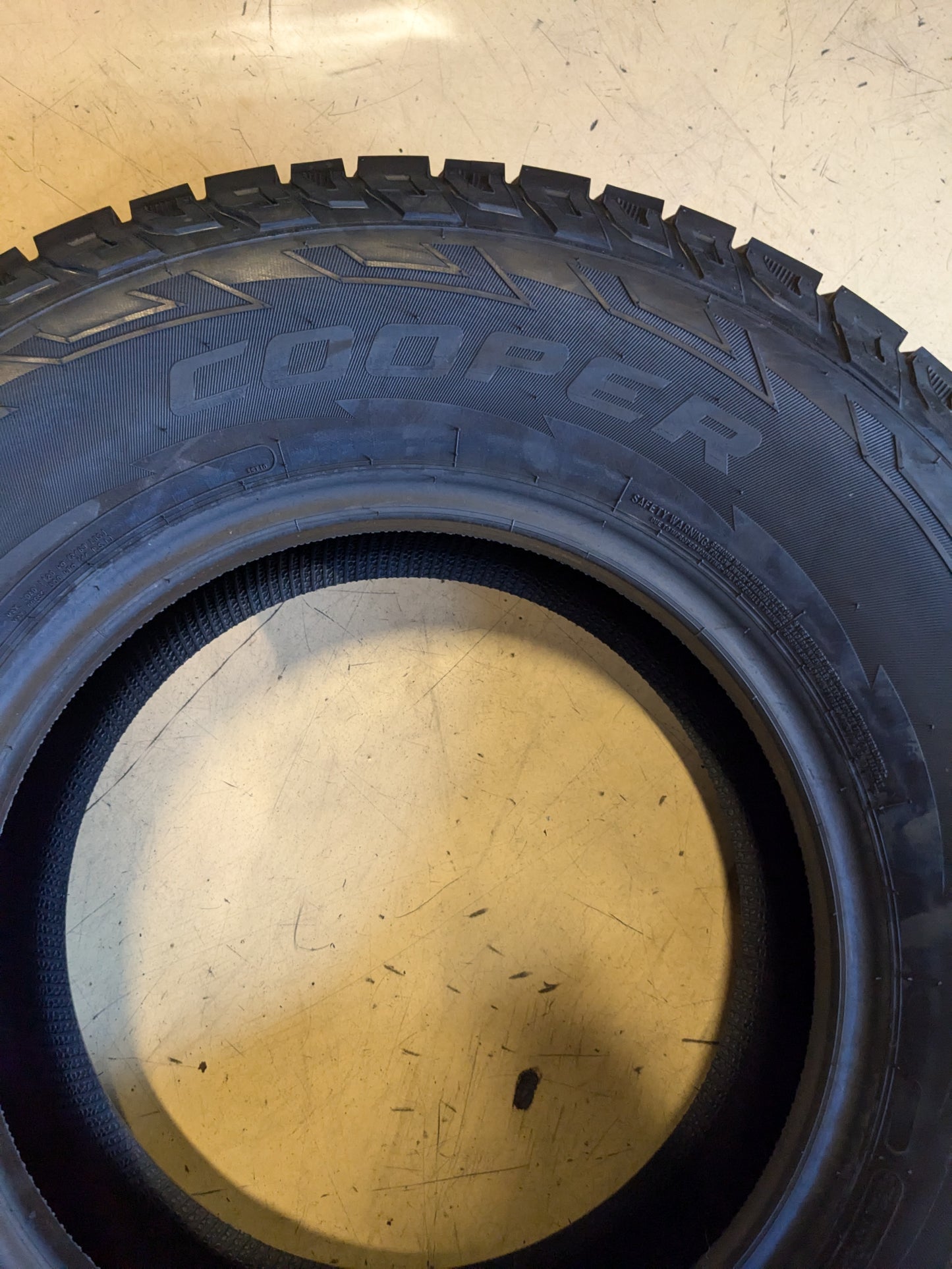 COOPER DISCOVERER ALL-TERRAIN BSW P 265 70 16 112T TIRE 171138014