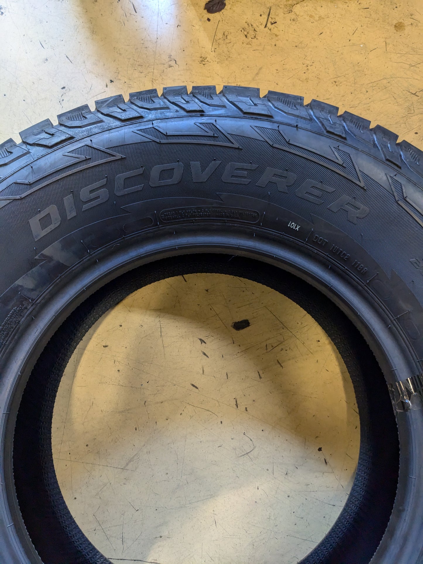 COOPER DISCOVERER ALL-TERRAIN BSW P 265 70 16 112T TIRE 171138014