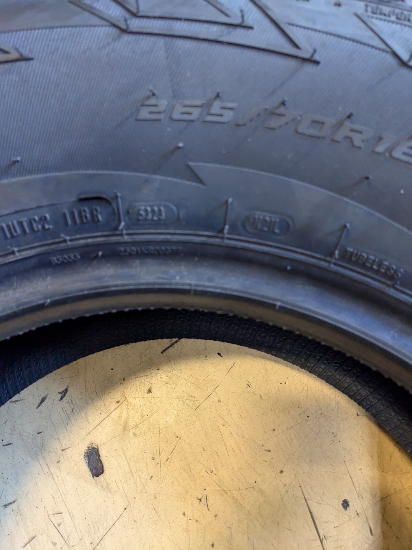 COOPER DISCOVERER ALL-TERRAIN BSW P 265 70 16 112T TIRE 171138014
