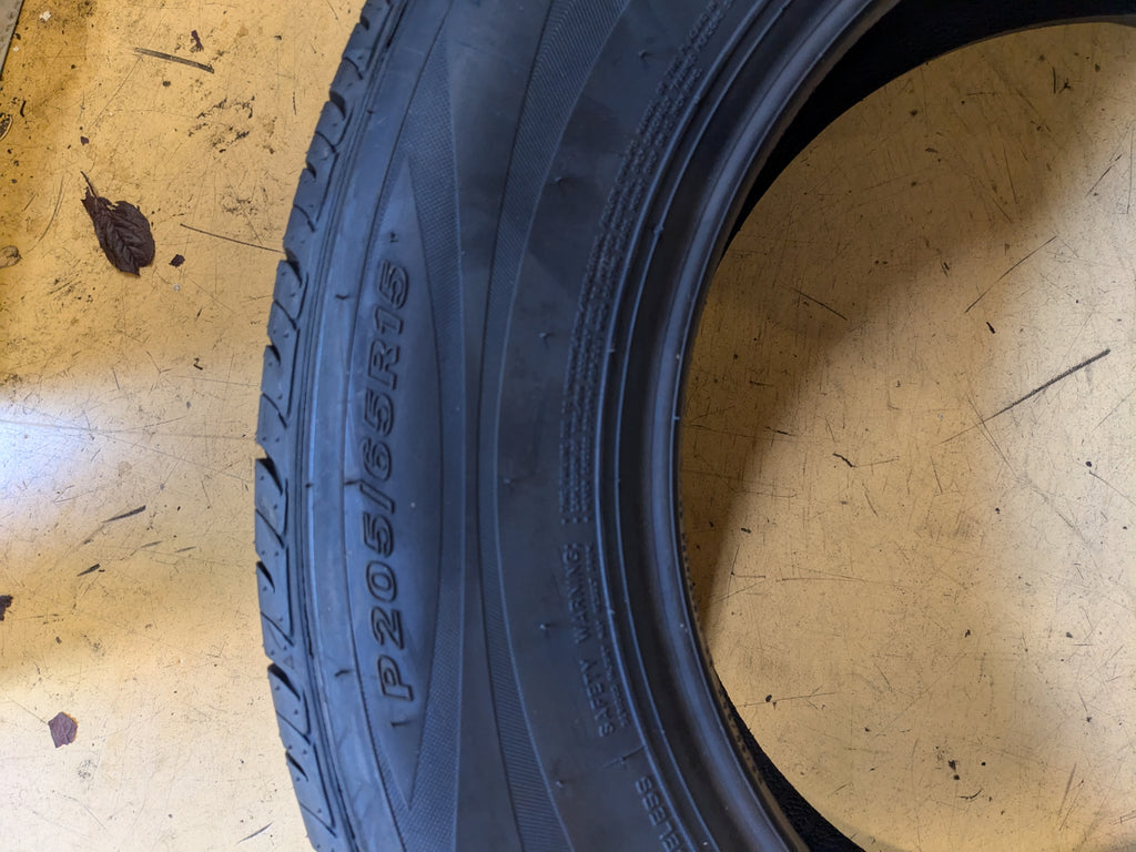 NEXEN CP672 CLASSE PREMIERE ALL SEASON BSW 205 65 15 94H TIRE 10665NXK