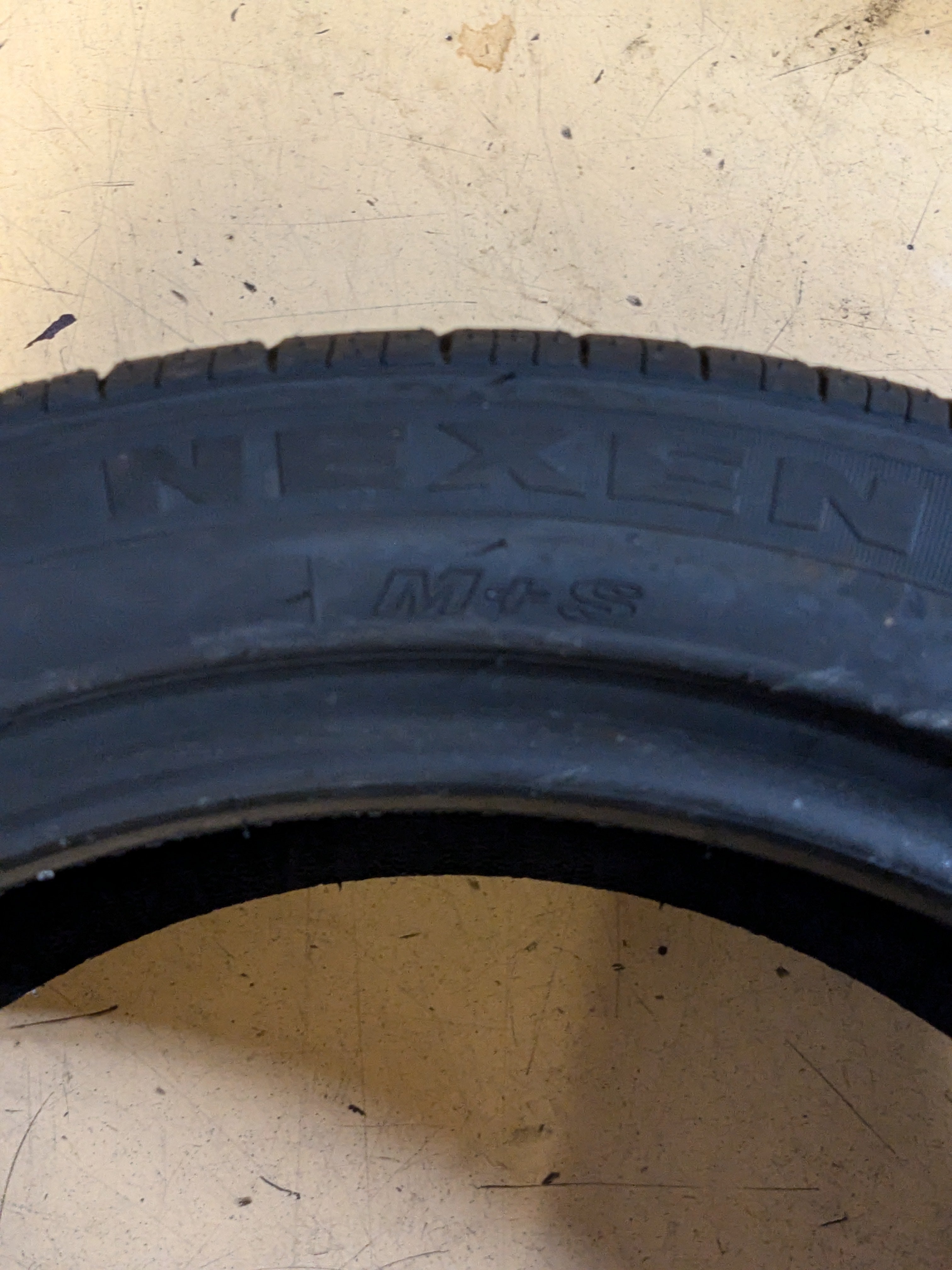 NEXEN N PRIZ AH8 BSW P 225 45 17 91W ALL SEASON TIRE 14198NXK