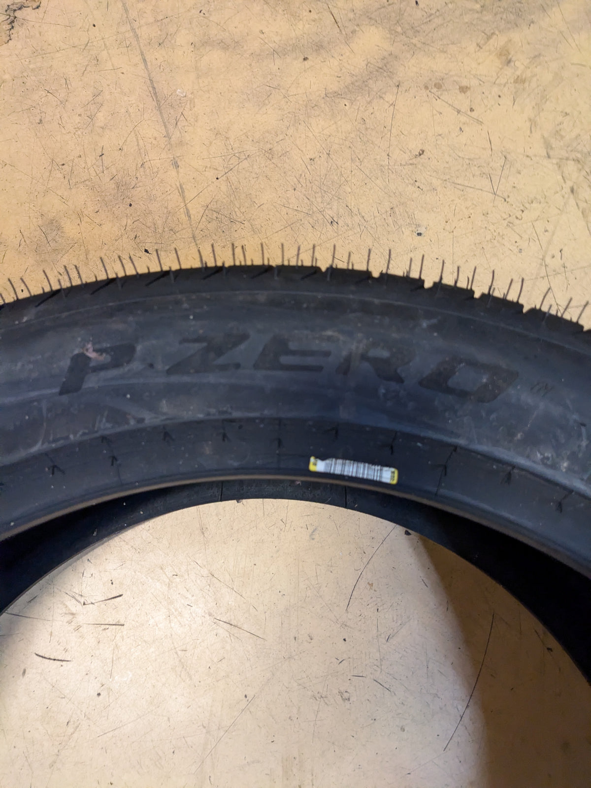 PIRELLI P ZERO BSW P 285 40 22 110Y UHP TIRE 2744500