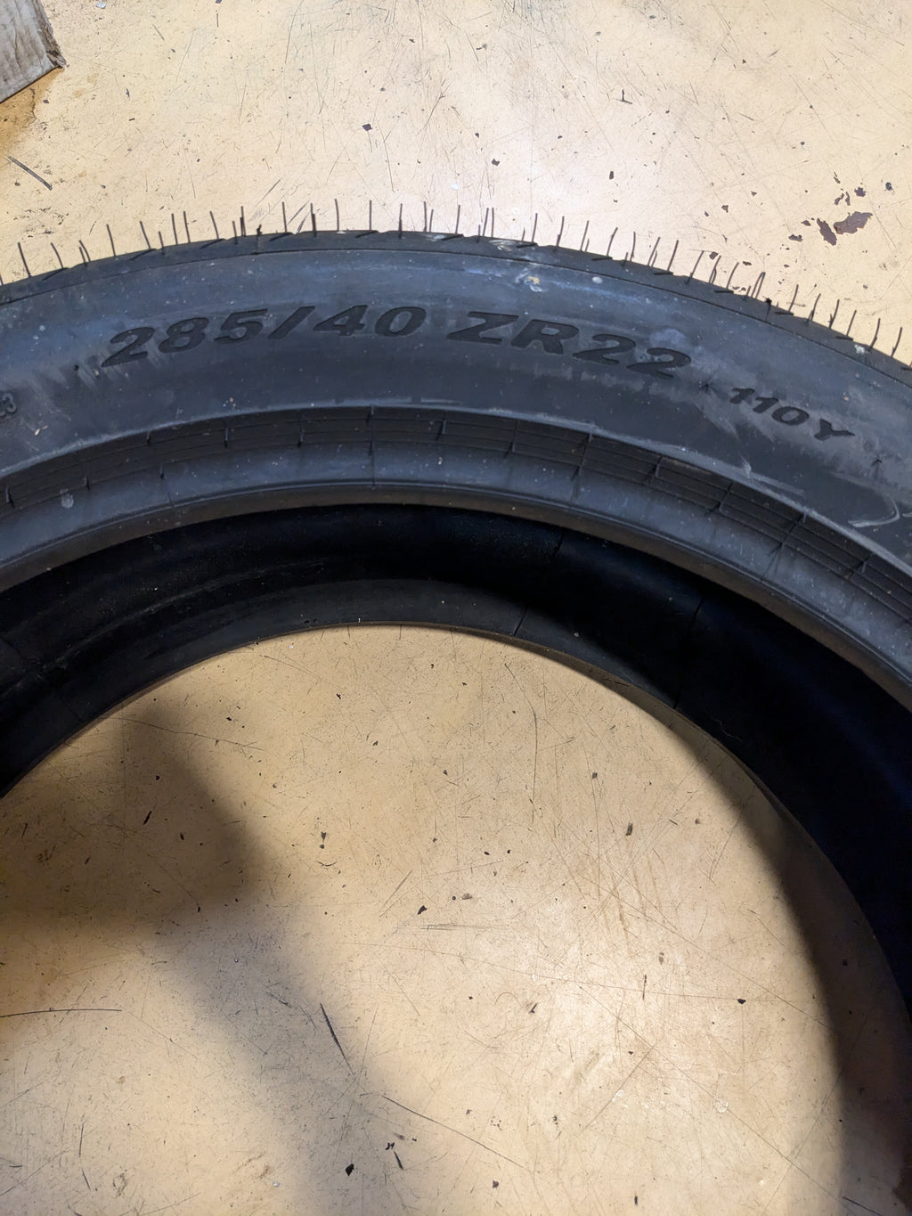 PIRELLI P ZERO BSW P 285 40 22 110Y UHP TIRE 2744500