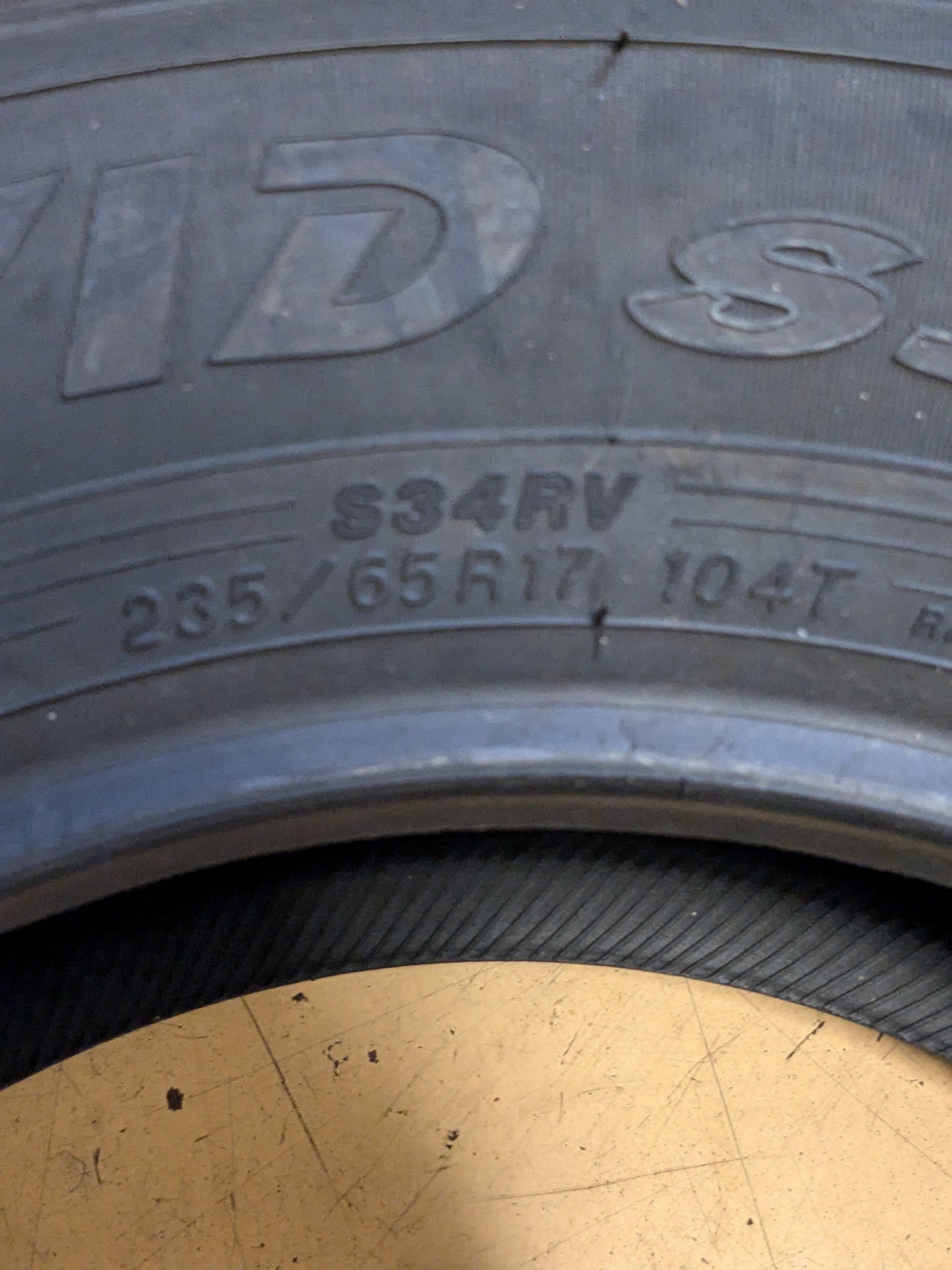 4 YOKOHAMA AVID S34 P 235 65 17 104T SL ALL SEASON TIRES 110133527