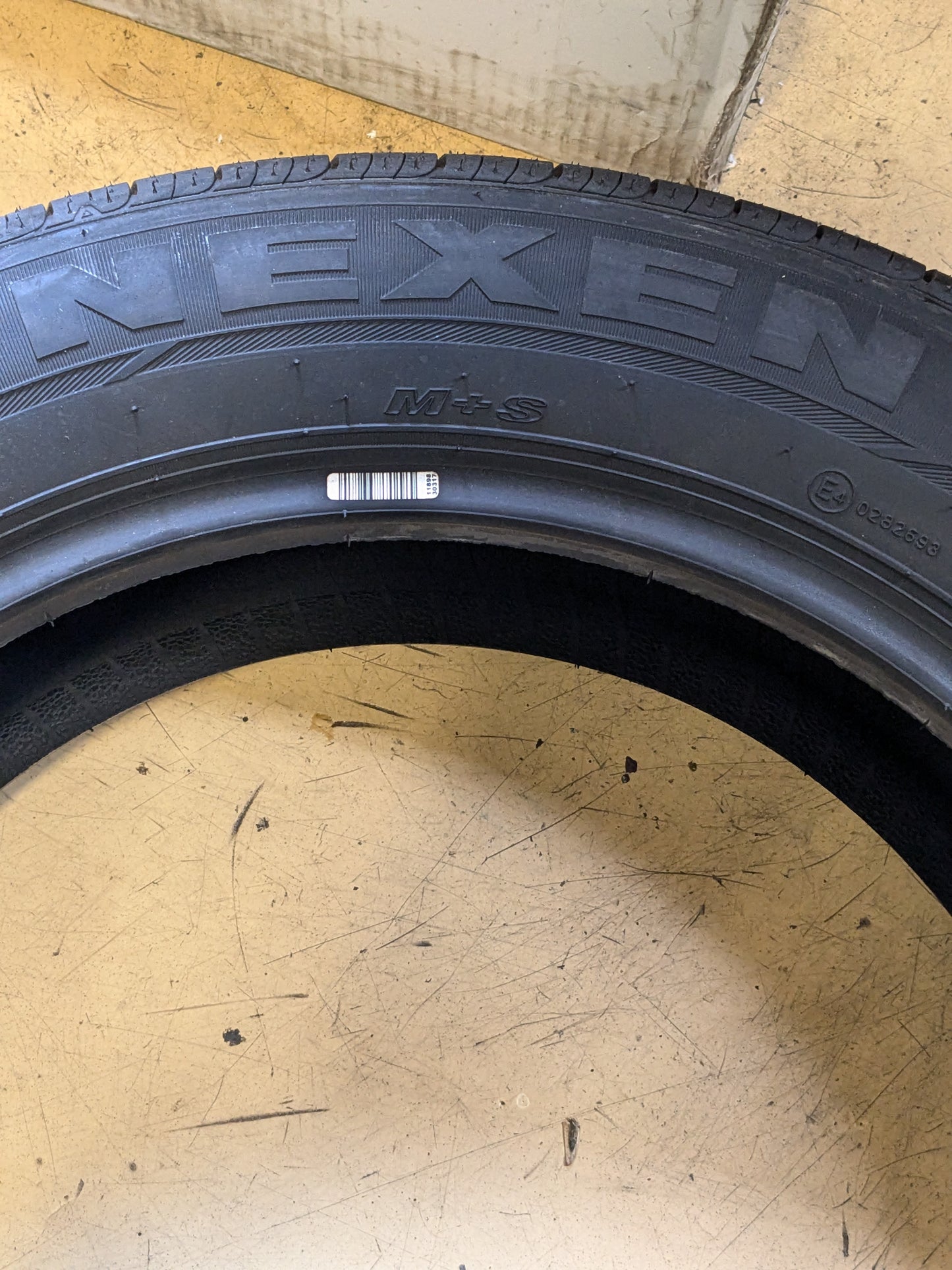 NEXEN N'PRIZ AH8 225 55 18 98V ALL SEASON TIRE 14710NXK