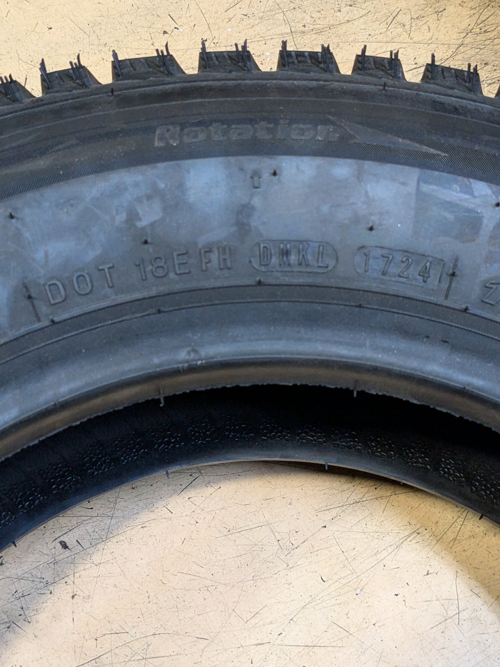 NEXEN WINGUARD WINSPIKE 3 175 70 13 82T WINTER TIRE 18398NXK