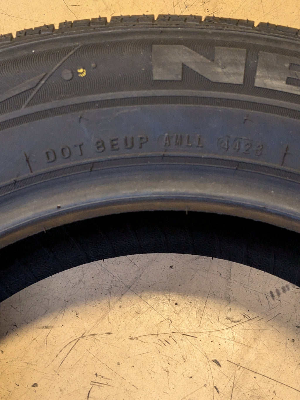 NEXEN N5000 PLUS XL 225 55 17 101V ALL SEASON TIRE 13496NXK