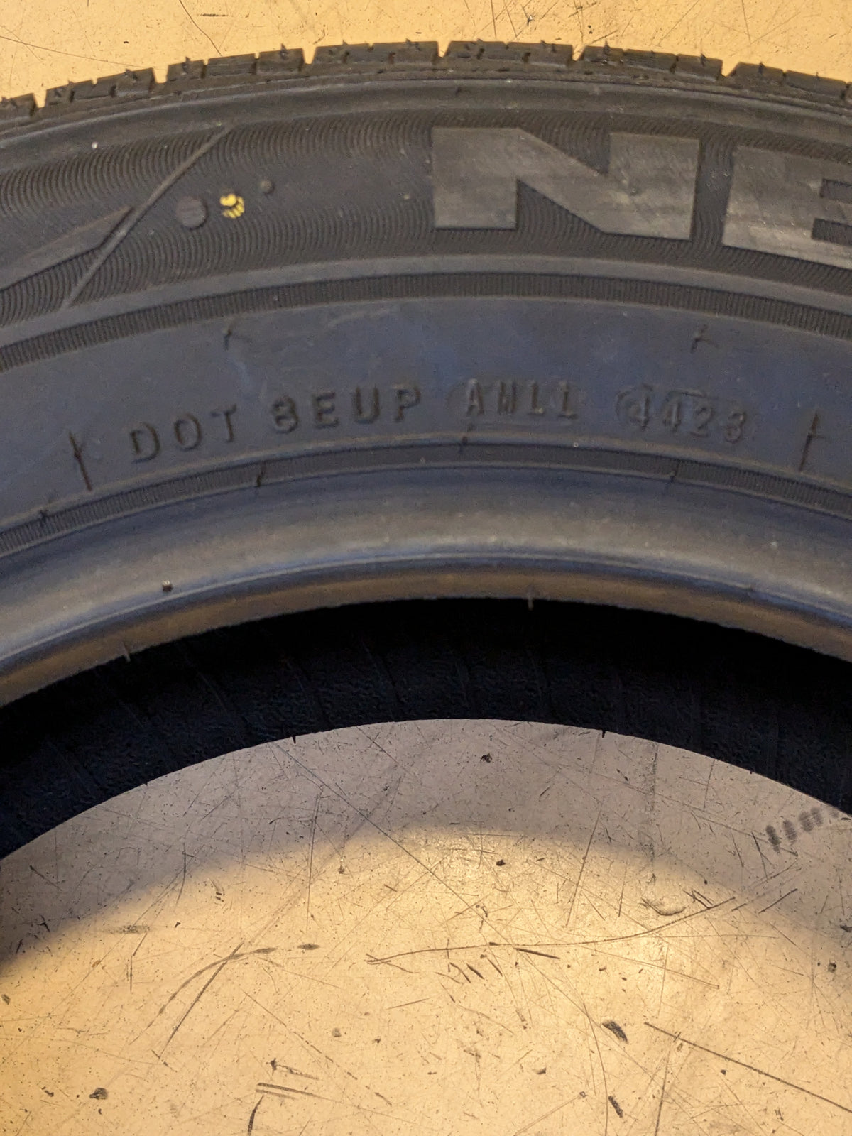 NEXEN N5000 PLUS XL 225 55 17 101V ALL SEASON TIRE 13496NXK