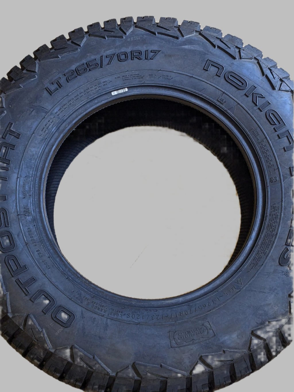 NOKIAN OUTPOST nAT LT 265 70 17 123/120S ALL TERRAIN TIRE T432878