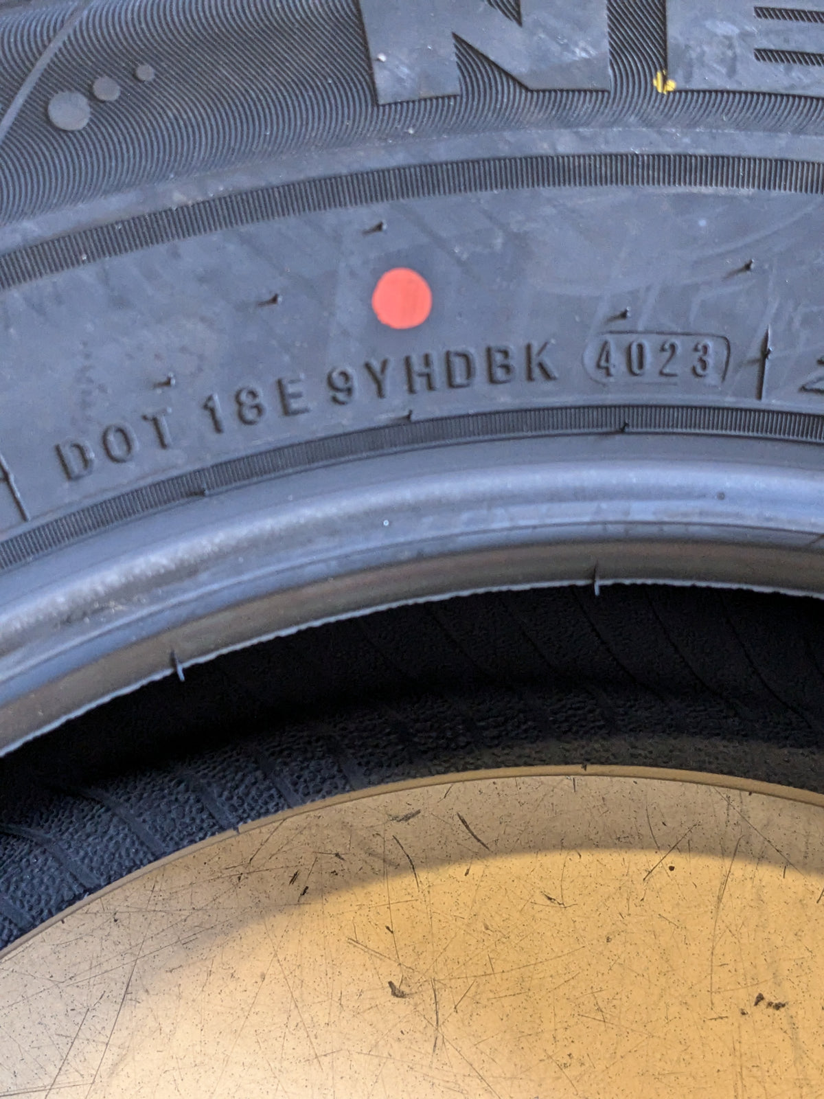 2 NEXEN N5000 PLUS 235 65 17 104H ALL SEASON TIRE 18194NXK